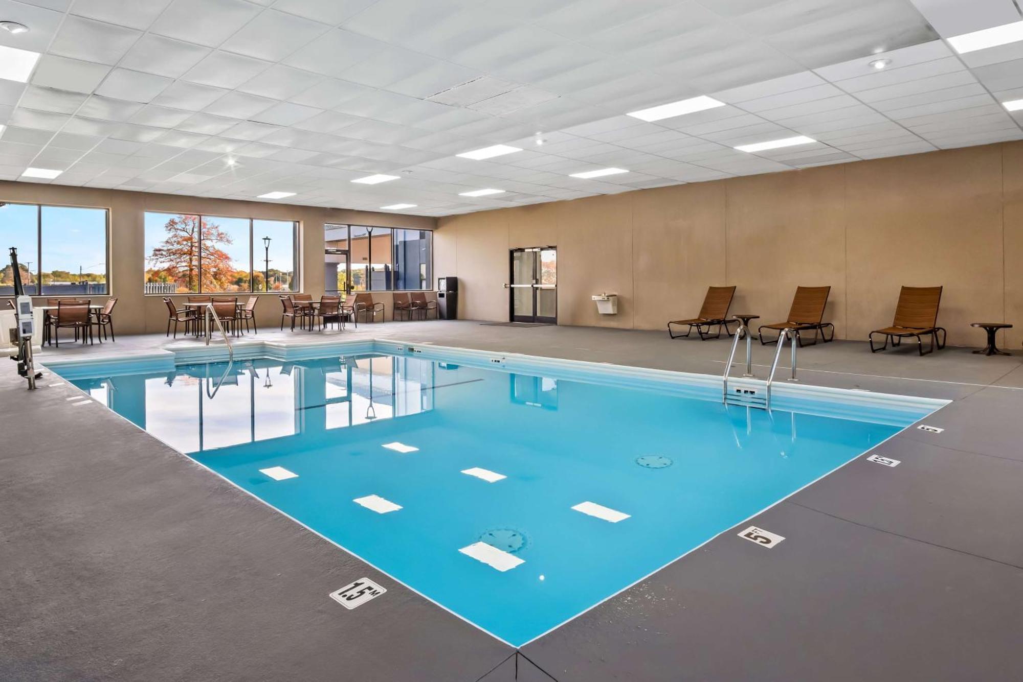Surestay Plus Hotel By Best Western Stevensville St Joseph Luaran gambar